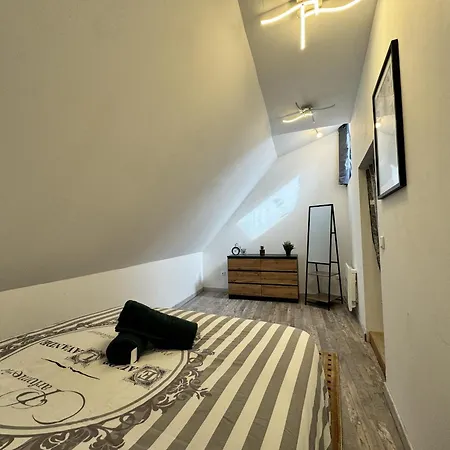 La Centrale - Charme - 4 Pers - Holiday home Parigne-l'Eveque